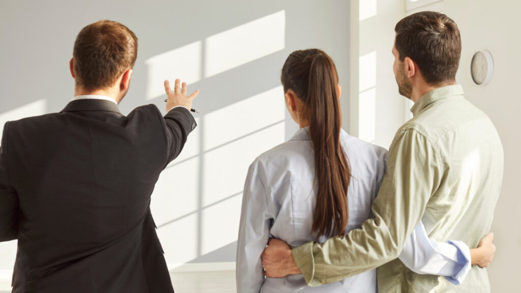 Signal d'alarme lors d'une visite de maison — acheteur avisé, Endurance Groupe Immobilier par Tardif